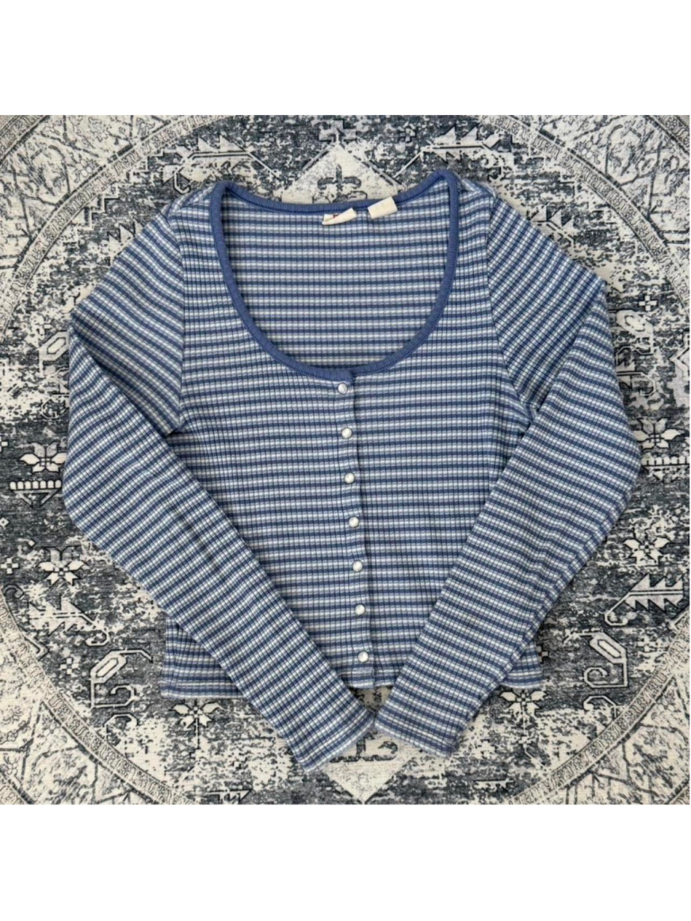Levi's Women's Blue Britt Slim Fit Long-Sleeve Snap-Front Top - Size M